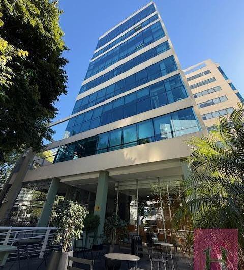 Oficina comercial · 220m² · 4 Ambientes · 3 Cocheras