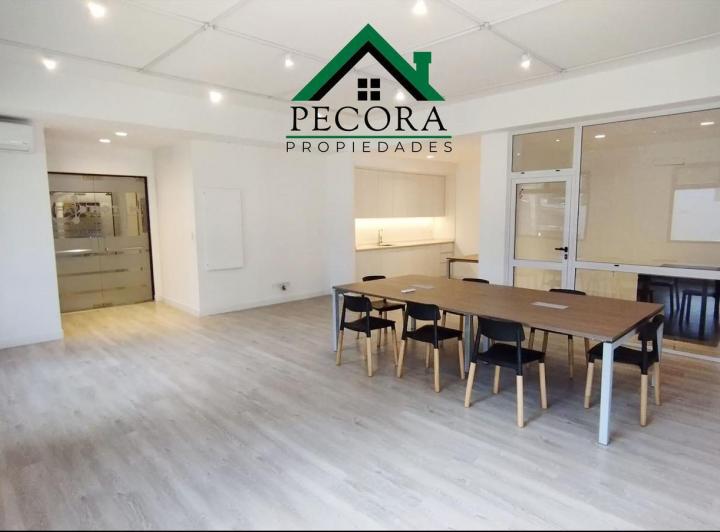 Oficina comercial · 150m² · 1 Ambiente · 4 Cocheras