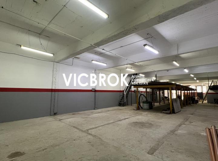 Depósito · 905m²