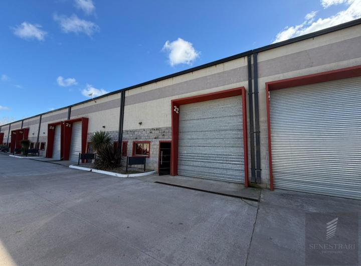 Oficina comercial · 200m² · 2 Ambientes · 2 Cocheras