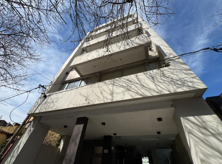 Departamento · 54m² · 2 Ambientes · 1 Cochera