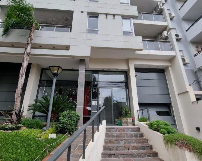 Departamento · 180m² · 4 Ambientes · 2 Cocheras