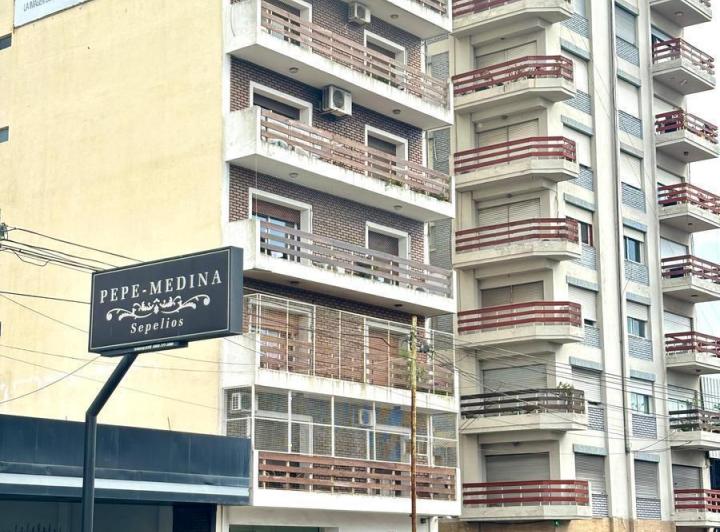 Departamento · 102m² · 4 Ambientes · 1 Cochera