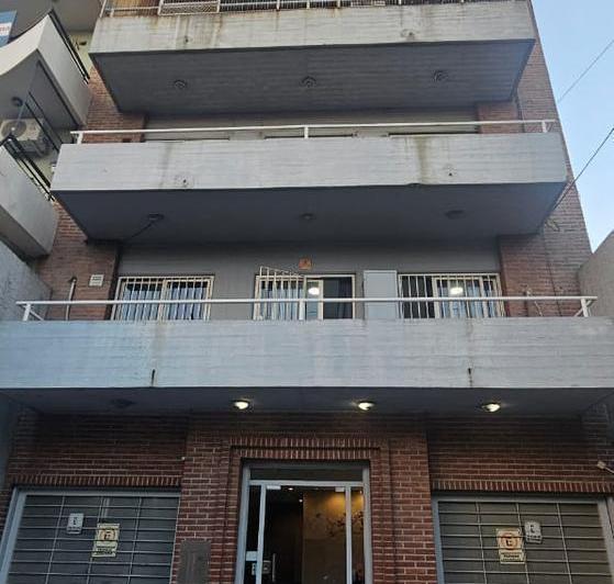 Departamento · 50m² · 2 Ambientes · 1 Cochera