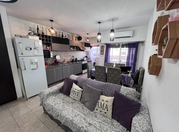 Departamento · 43ha · 2 Ambientes · 1 Cochera