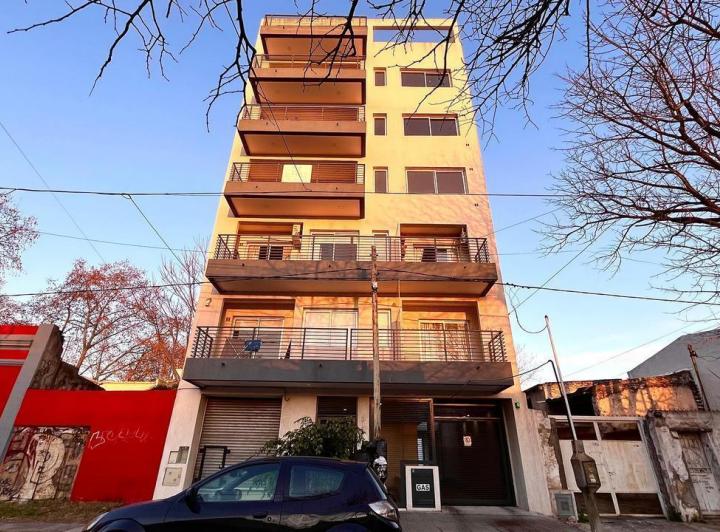 Departamento · 45m² · 2 Ambientes · 1 Cochera