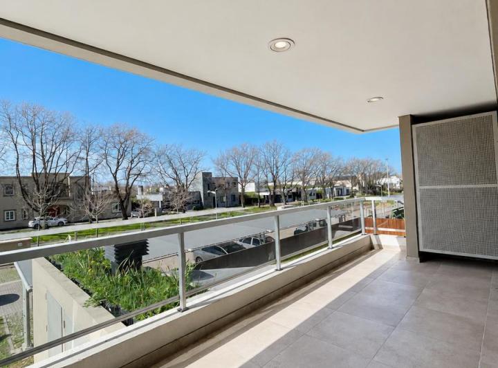 Departamento · 101m² · 4 Ambientes · 1 Cochera