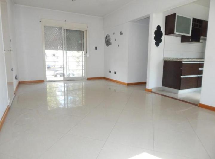 Departamento · 65m² · 4 Ambientes · 1 Cochera