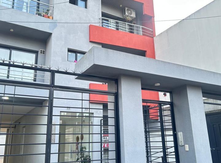 Departamento · 55m² · 2 Ambientes · 1 Cochera