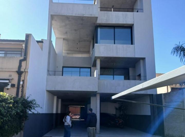 Departamento · 68m² · 2 Ambientes · 1 Cochera