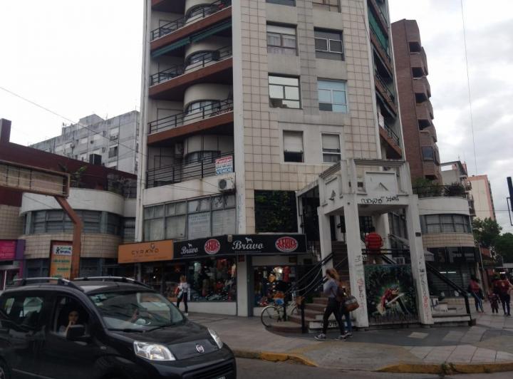 Departamento · 80m² · 4 Ambientes