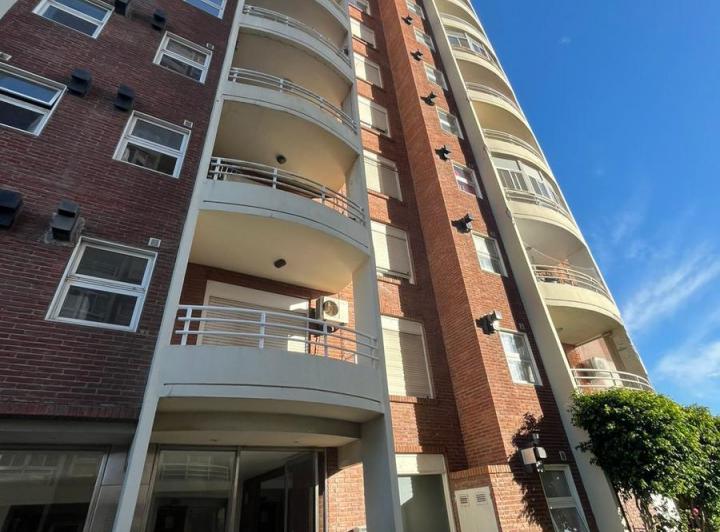 Departamento · 60m² · 3 Ambientes · 1 Cochera