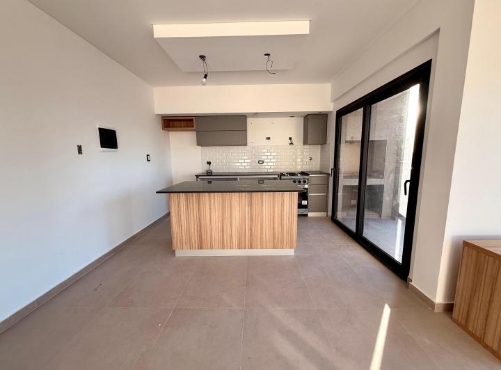 Departamento · 115m² · 4 Ambientes · 1 Cochera