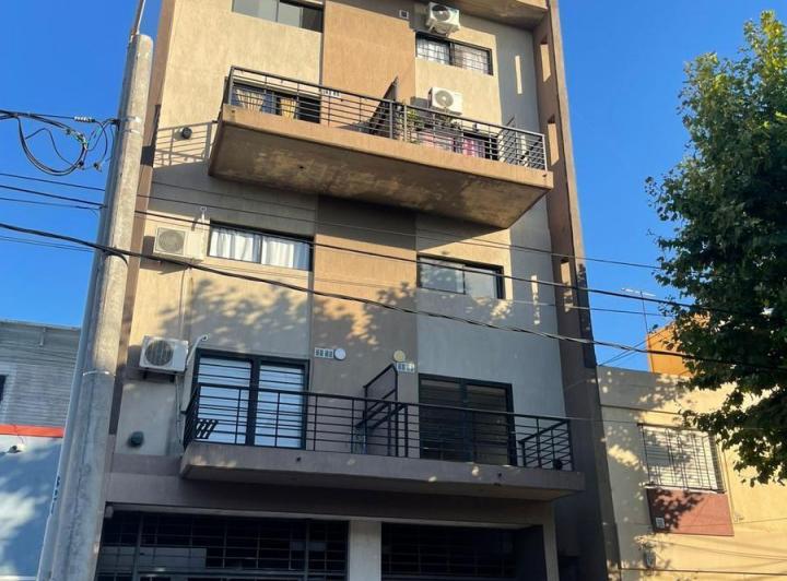 Departamento · 48m² · 2 Ambientes · 1 Cochera