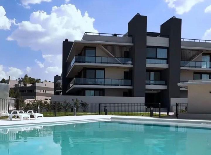 Departamento · 60m² · 2 Ambientes · 1 Cochera