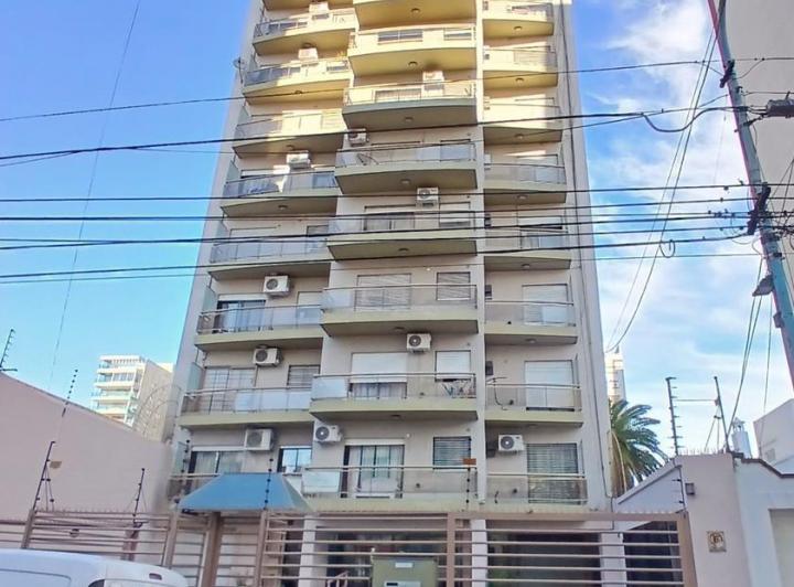 Departamento · 50m² · 2 Ambientes · 1 Cochera
