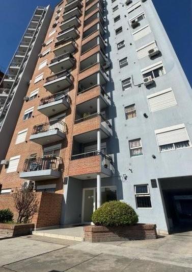 Departamento · 40m² · 2 Ambientes · 1 Cochera