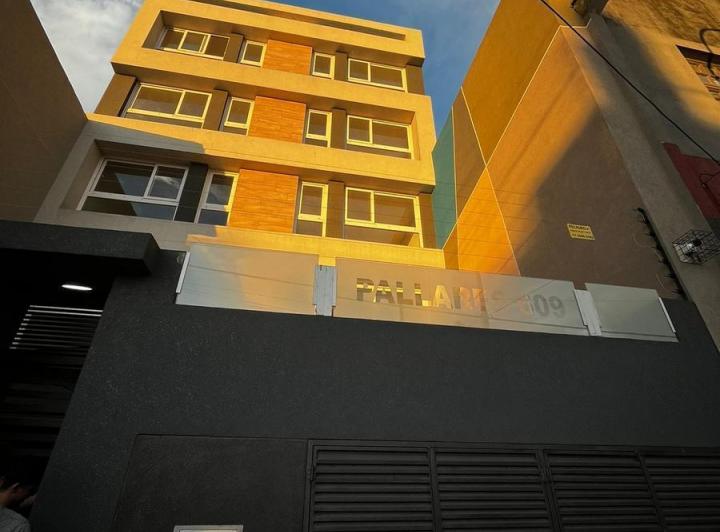 Departamento · 40m² · 1 Ambiente · 7 Cocheras