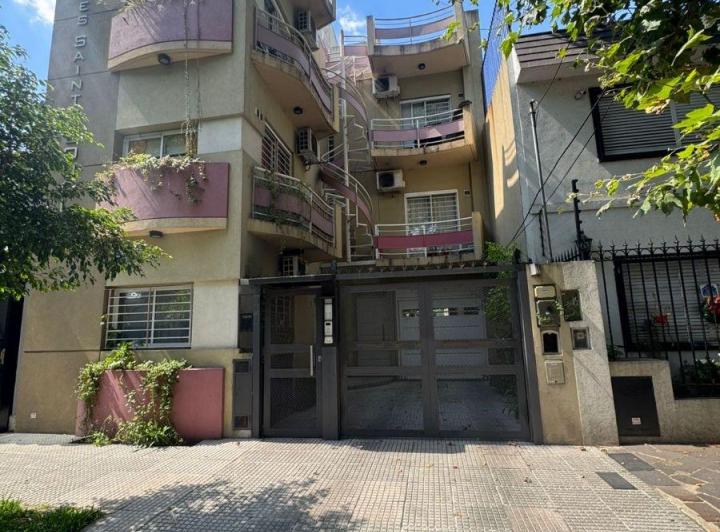 Departamento · 40m² · 2 Ambientes · 1 Cochera