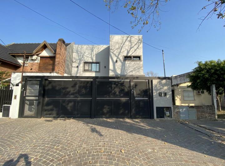 PH · 170m² · 3 Ambientes · 2 Cocheras