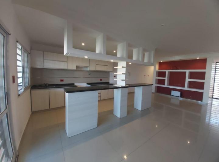 PH · 95m² · 3 Ambientes · 2 Cocheras