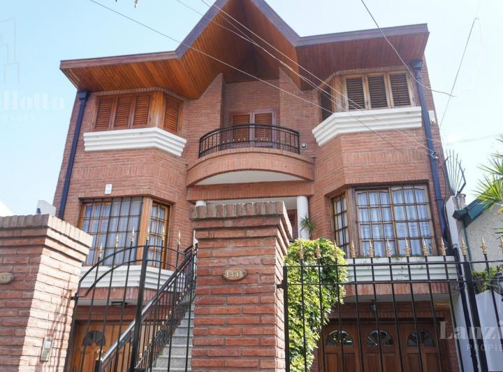 PH · 200m² · 4 Ambientes · 3 Cocheras