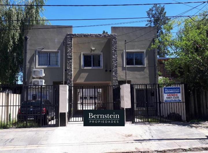 Casa · 73m² · 3 Ambientes · 1 Cochera