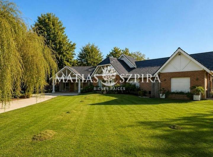 Casa · 336m² · 6 Ambientes