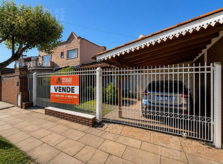 Casa · 123m² · 4 Ambientes · 1 Cochera