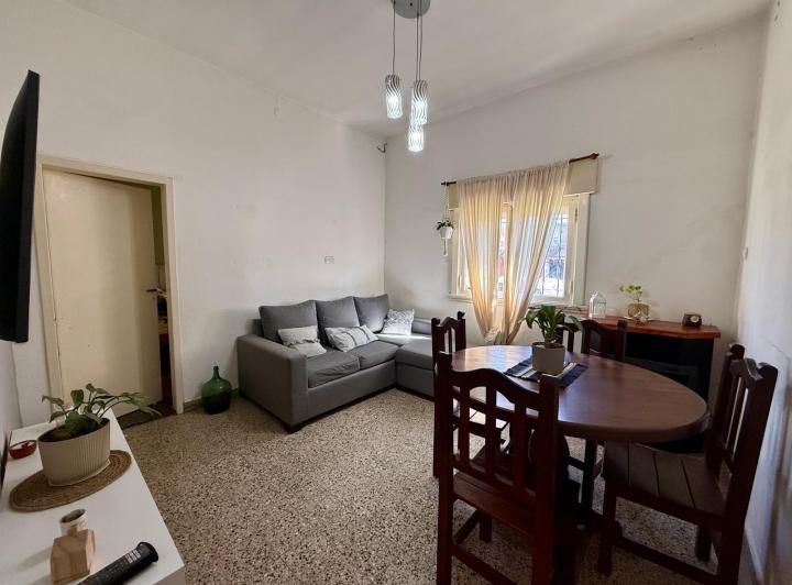 Casa · 77m² · 3 Ambientes · 2 Cocheras