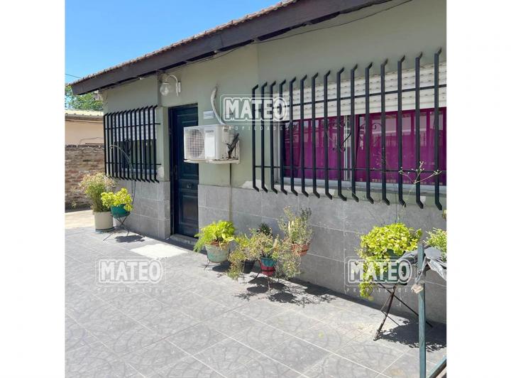 Casa · 1m² · 4 Ambientes