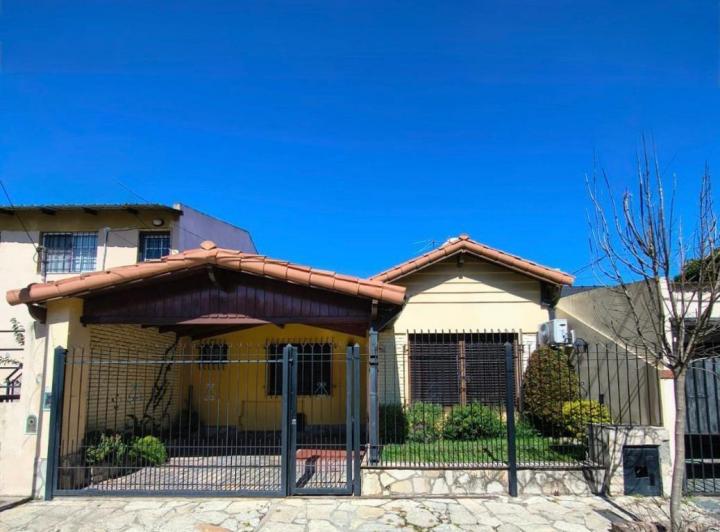 Casa · 124m² · 4 Ambientes · 1 Cochera