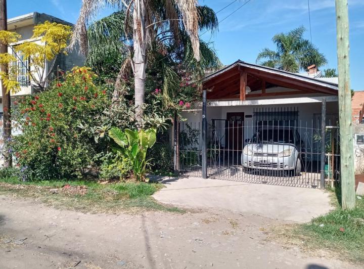 Casa · 128m² · 5 Ambientes · 1 Cochera