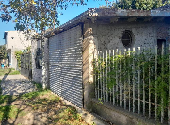 Casa · 400m² · 3 Ambientes · 1 Cochera