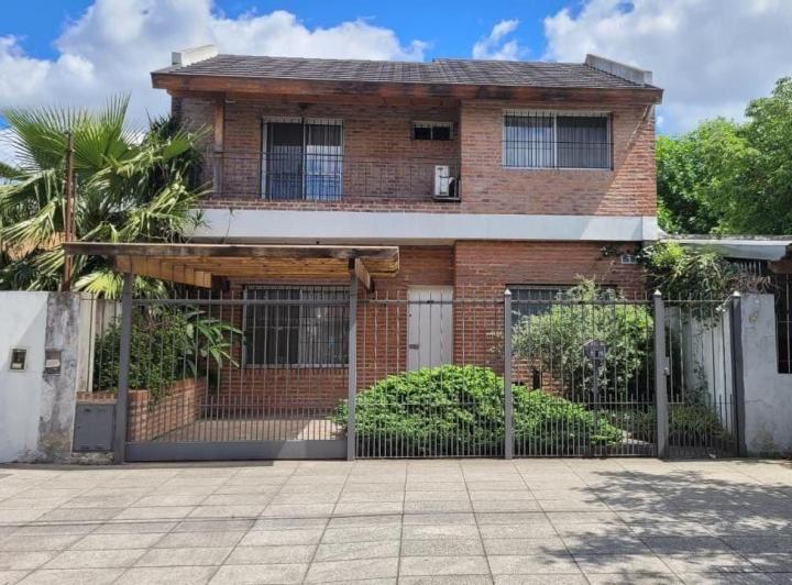 Casa · 165m² · 5 Ambientes · 1 Cochera