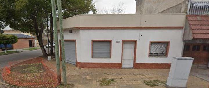 Casa · 121m² · 4 Ambientes · 1 Cochera