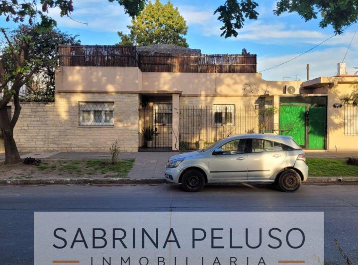 Casa · 160m² · 3 Ambientes · 1 Cochera