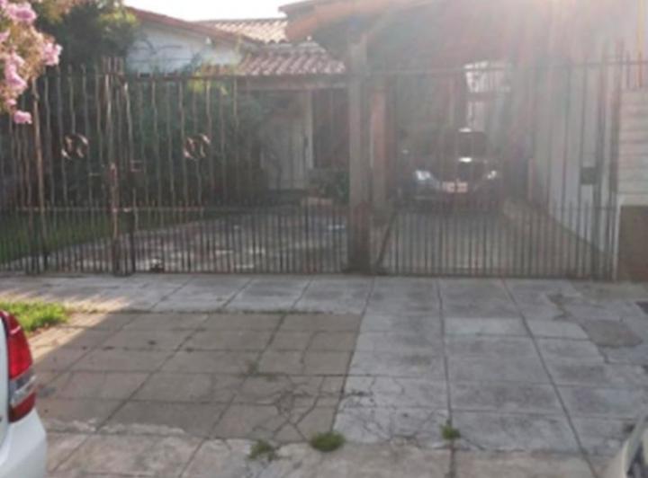 Casa · 200m² · 6 Ambientes · 3 Cocheras