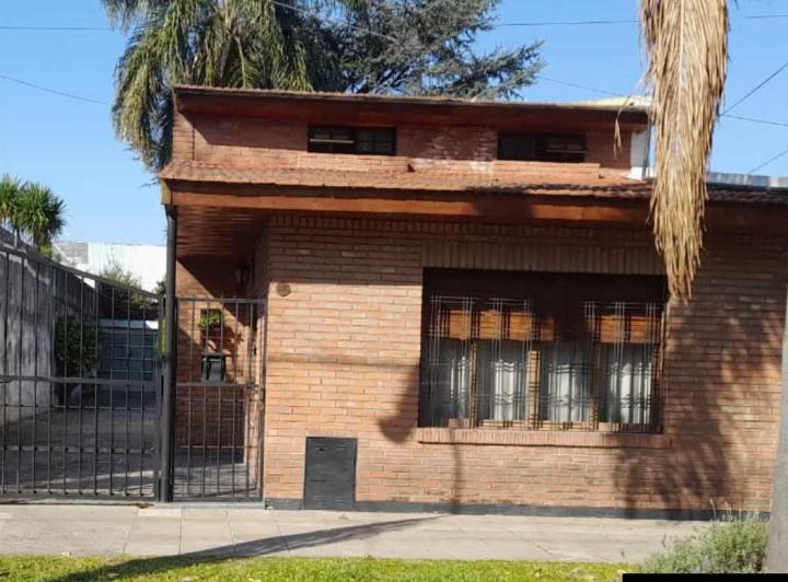 Casa · 174m² · 4 Ambientes · 3 Cocheras