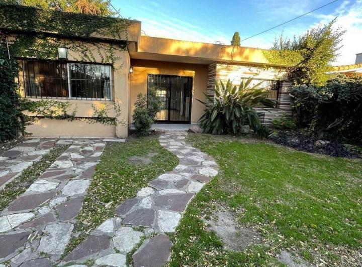Casa · 128m² · 5 Ambientes