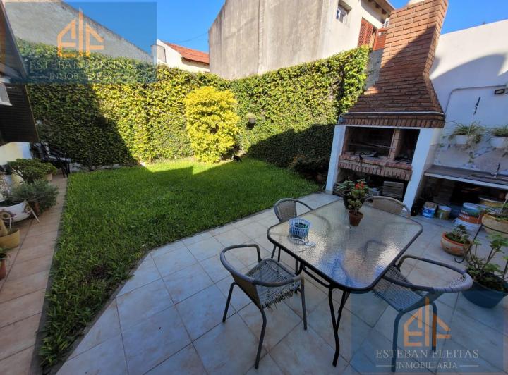 Casa · 191m² · 6 Ambientes · 1 Cochera