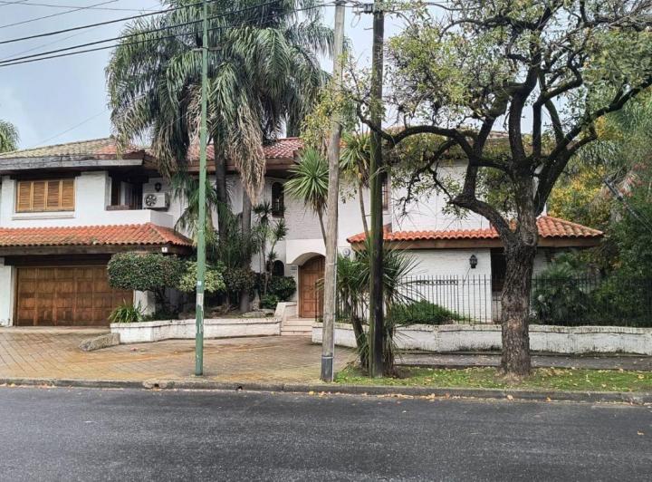 Casa · 596m² · 6 Ambientes