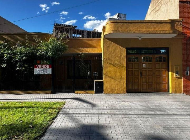 Casa · 155m² · 4 Ambientes · 1 Cochera