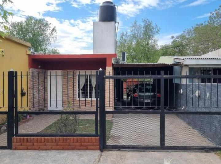 Casa · 110m² · 8 Ambientes