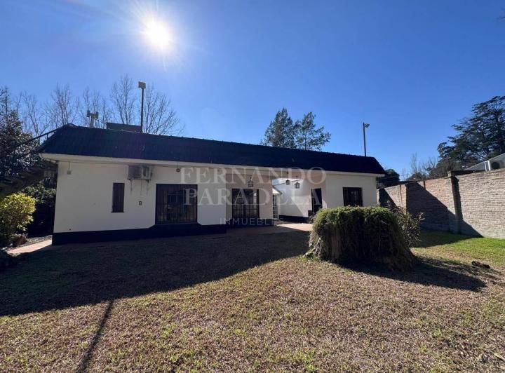 Casa · 300m² · 5 Ambientes