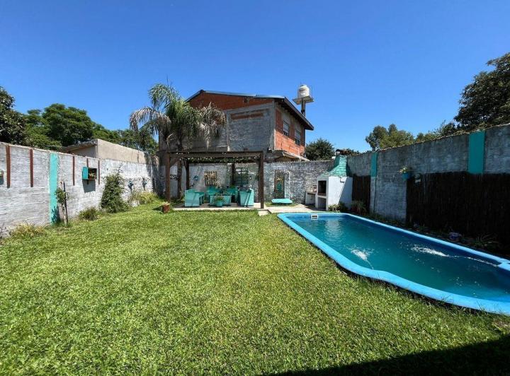 Casa · 150m² · 4 Ambientes · 2 Cocheras