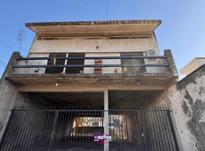 Casa · 206m² · 4 Ambientes · 1 Cochera