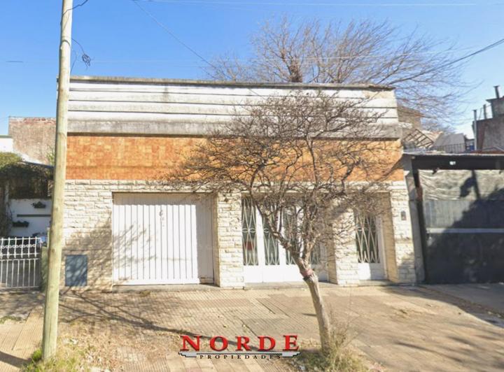 Casa · 275m² · 4 Ambientes · 2 Cocheras