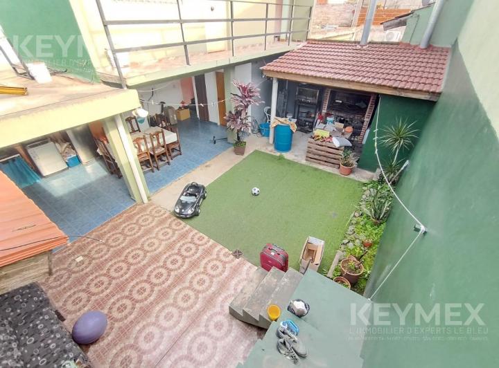 Casa · 50m² · 8 Ambientes