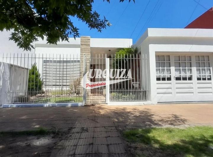Casa · 125m² · 3 Ambientes · 1 Cochera